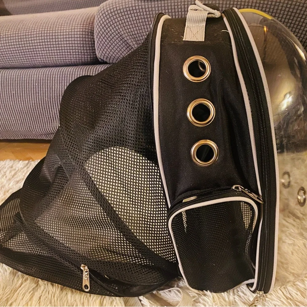 Whisker City Pet Carrier